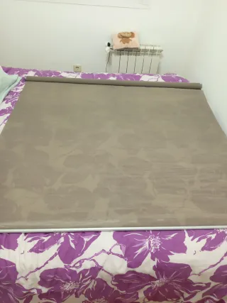 Estor enrollable Ikea Tostado