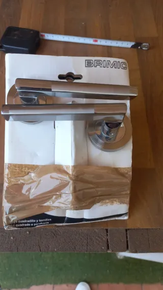 Manilla puerta Brímic