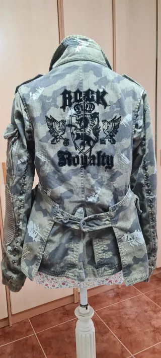 Chaqueta militar Plusminus T-S Vintage, exclusiva