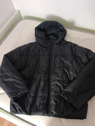 Chaqueta Nike Negra con Capucha