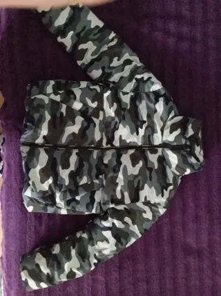 Abrigo militar tonos verdes