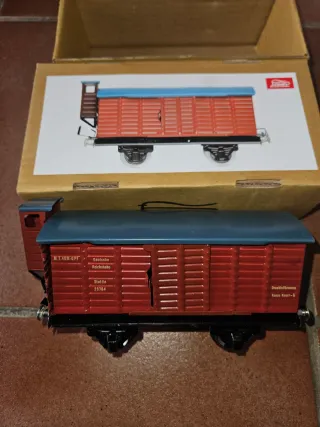 Conjunto tren vagones metálicos cuerda