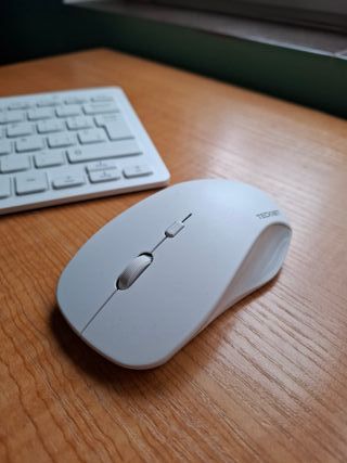 Mini tastiera e mouse wireless Tecknet