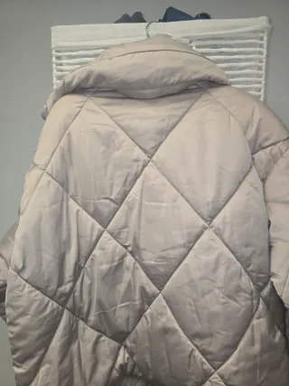 Chaqueta Parfois Beige Acolchada