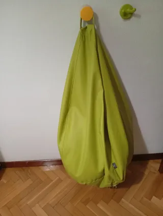 Puff pera amoldable verde