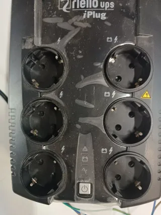 Sistema de alimentación ininterrumpida (SAI) nuevo