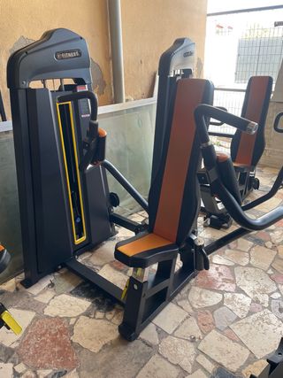 Contractora de gimnasio