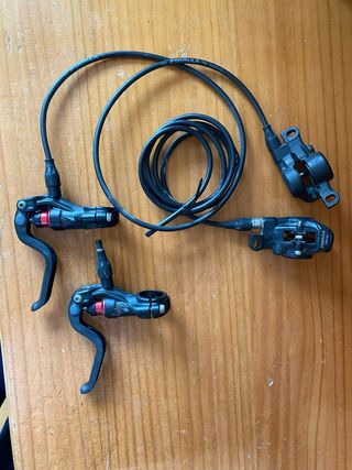 Frenos Fórmula CR1 Manetas y Pistones