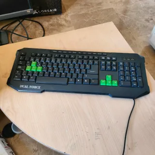 Computer desktop Nox Windows 10