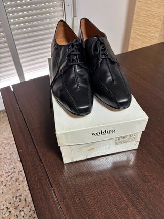 Zapatos de vestir negros talla 38 sin estrenar