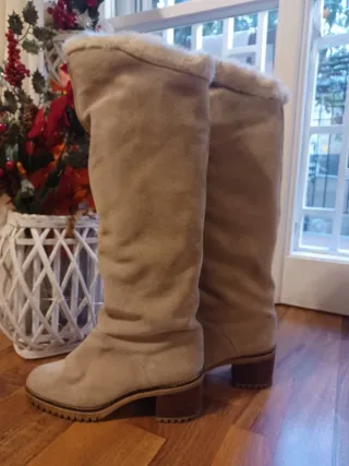 Stivali alti donna beige