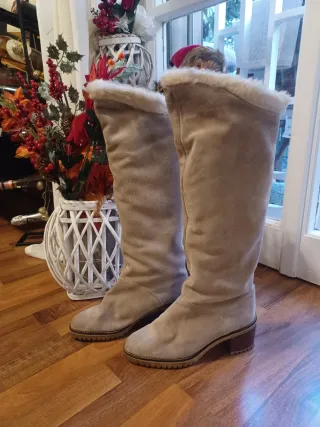 Stivali alti donna beige