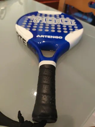 Pala de pádel Artengo 700