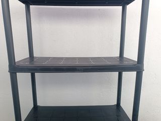 Estantería de resina