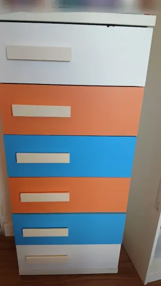 Armario y cómoda infantil