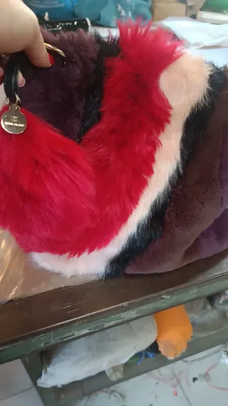 Borsa River Island pelliccia multicolor