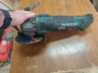 Amoladora Parkside 20V Verde