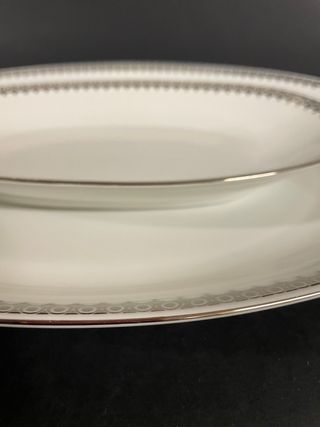 Coppia Piatti Ovale Porcellana Argento