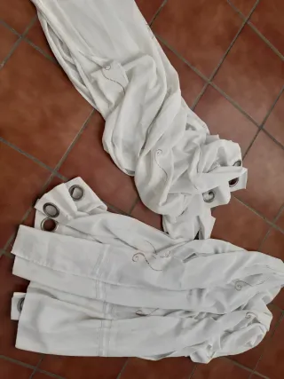 4 cortinas de gasa con ojales