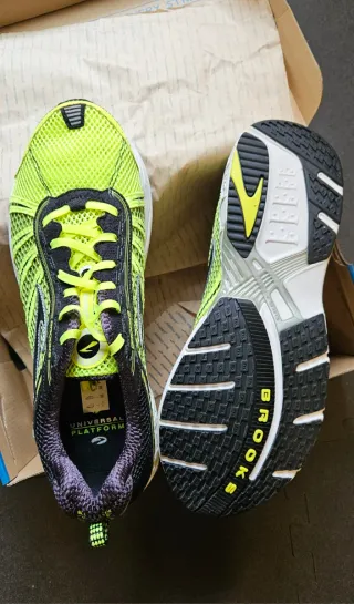 Zapatillas Brooks Racer ST5 Talla 45.5