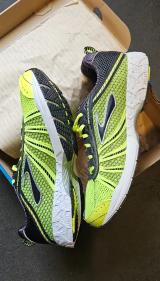 Zapatillas Brooks Racer ST5 Talla 45.5