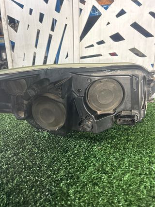 Faro Izquierdo Ford Focus
