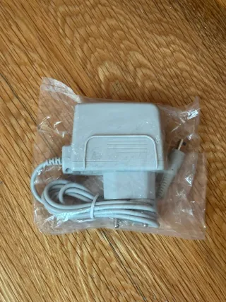 Caricabatterie Nintendo 3DS