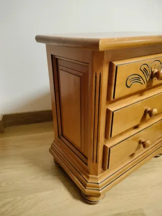 Mesita de noche madera pino miel