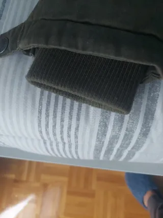 Parka militar niño con capucha,seminueva