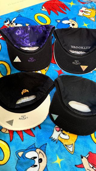 Pack 4 Gorras Cayler & Sons.