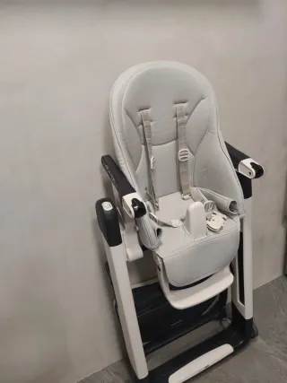 Trona Peg Perego Siesta + funda toalla regalo