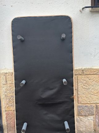 Mesitas de noche beige con 3 cajones