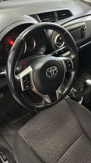 Toyota Yaris 2013