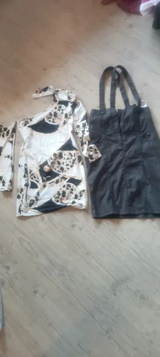 Lote 2 vestiti con stampa
