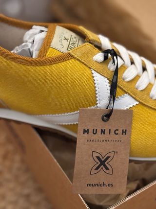 Zapatillas Munich Talla 41 (Nuevas)