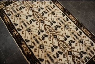 Antigua alfombra bereber hecha a mano.Lana/algodón