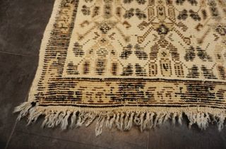 Antigua alfombra bereber hecha a mano.Lana/algodón