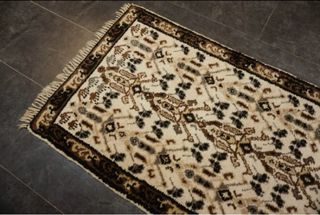 Antigua alfombra bereber hecha a mano.Lana/algodón