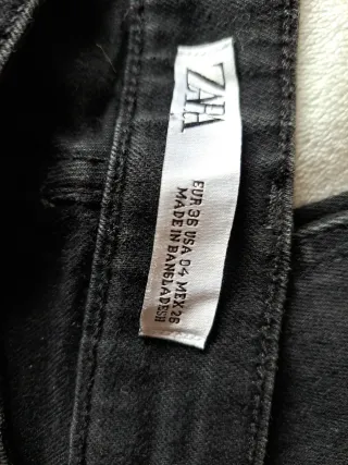 Pantalones vaqueros Zara negros