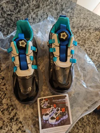 Scarpe da bambino con luci LED