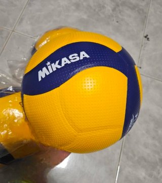 Pallone Molten V5M5000e mikasa v200w