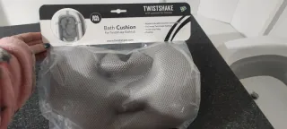 Bañera portátil Twistshake con reductor y jarra