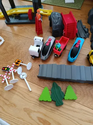 Tren de madera y accesorios