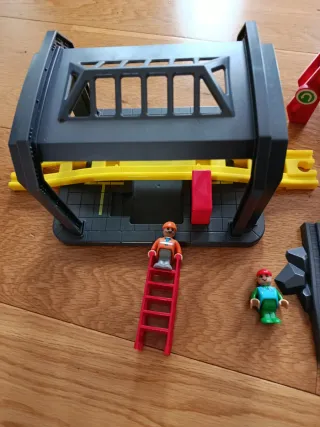 Tren de madera y accesorios