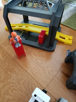 Tren de madera y accesorios