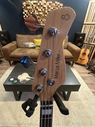 Bajo Marcus Miller V7 4 cuerdas