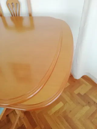 Mesa de comedor y 6 sillas madera