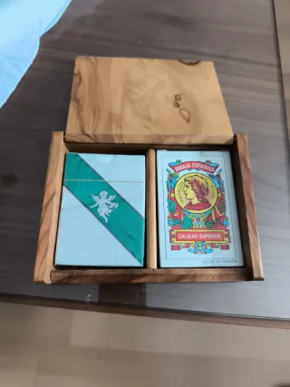 Estuche de madera para cartas