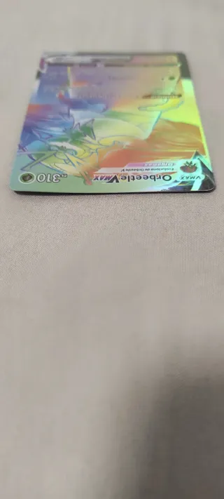 Carta Pokémon Orbeetle VMAX Rainbow Rare 186/185