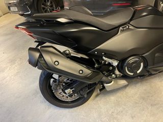 Tubo escape Tmax 560 original